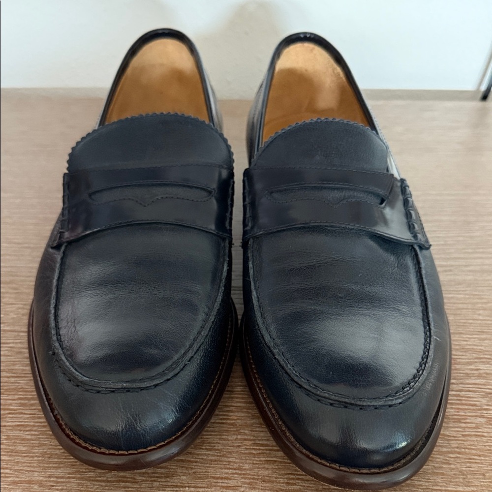 Elegant Black Leather Slip-On Loafers